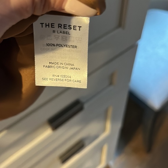 The Reset satin pullover line new - Picture 5 of 6